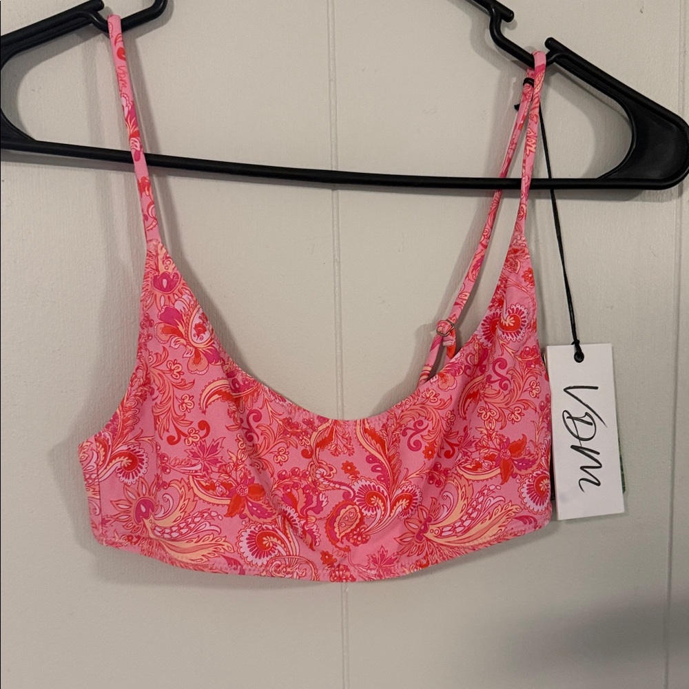 Pink Paisley VDM Swim Top NWT Small